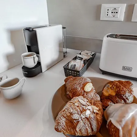 Hostly Arno Riverside Residence-10min From Tower Apartamento