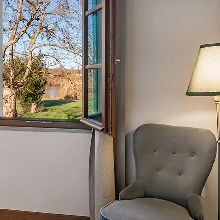Hostly Arno Riverside Residence-10min From Tower Апартаменты