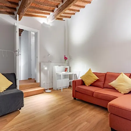 Hostly Arno Riverside Residence-10min From Tower Апартаменты Пиза
